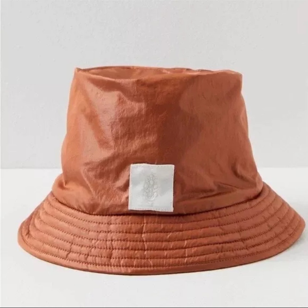 NWTO Free People FP Movement Women's Bucket List Reversible Sherpa Bucket Hat